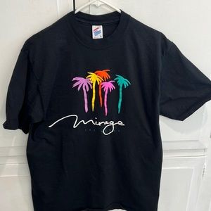 Oversized Mirage LV T